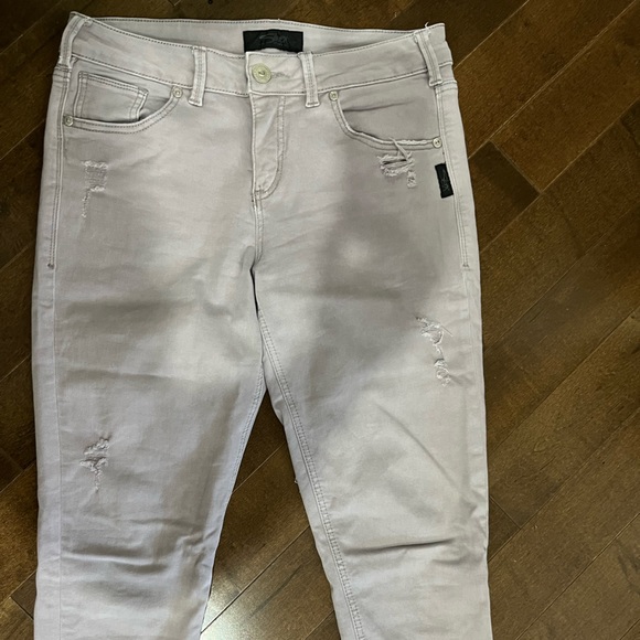 Silver Jeans Avery Skinny Crop - Picture 2 of 5